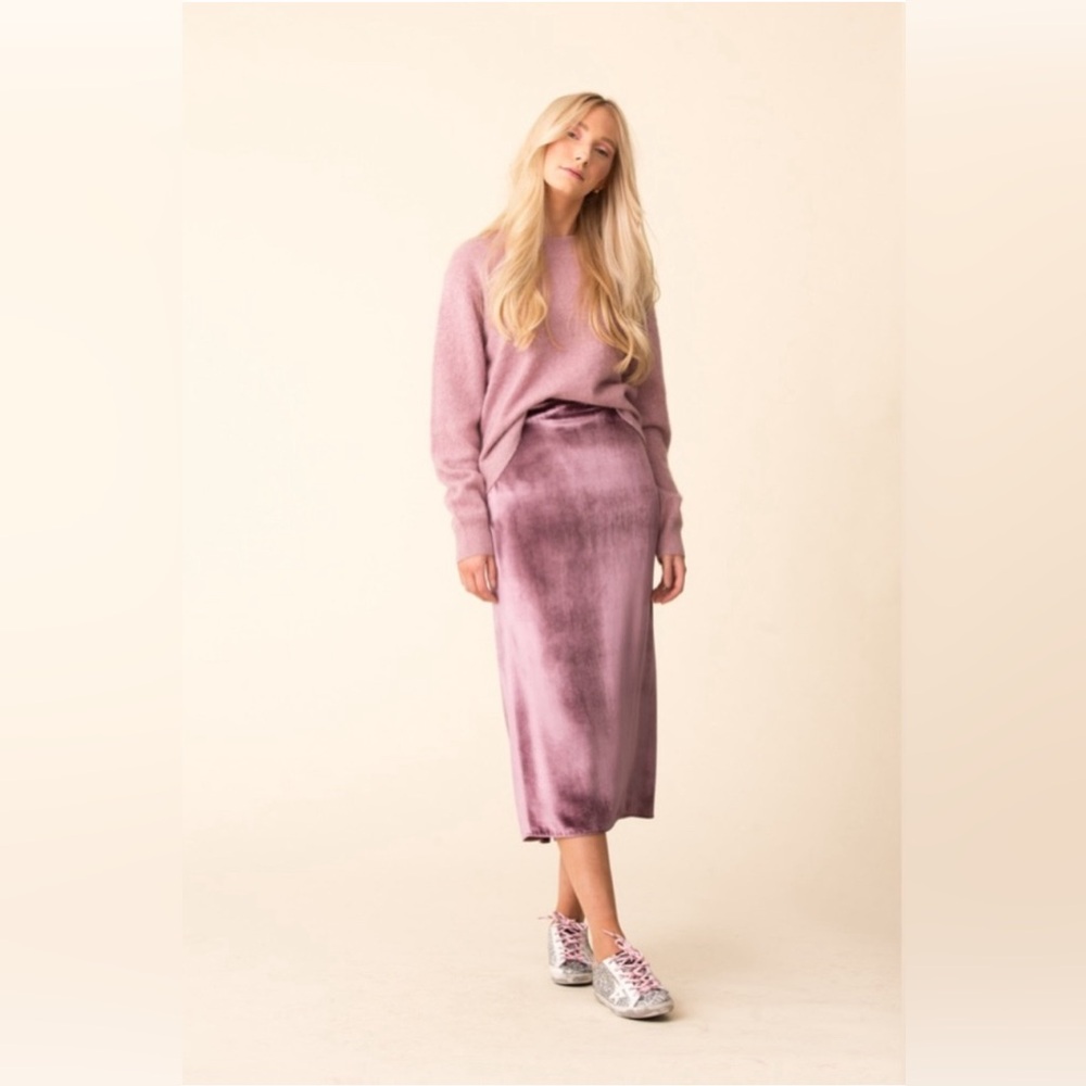 Women’s — Vince — Panne Velvet Midi Skirt — Size, 6 — Color, Purple — Like New